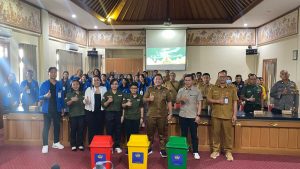 Kunjungan dan Monev KKN PMM Reguler Periode I Tahun 2025 Di Desa Darmasaba Bersama Kampus Kebangsaan Unwar